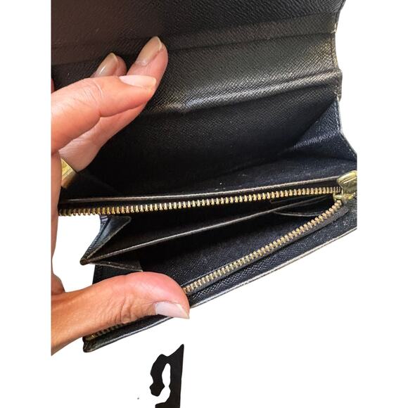 Vintage Louis Vuitton Black Epi Sarah Compact Wallet - Picture 5 of 7